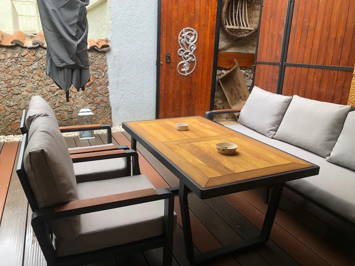 Private 100M2 Detached Villa With Central Castle Garden Antalya